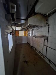Beach Road (D7), Retail #530467401